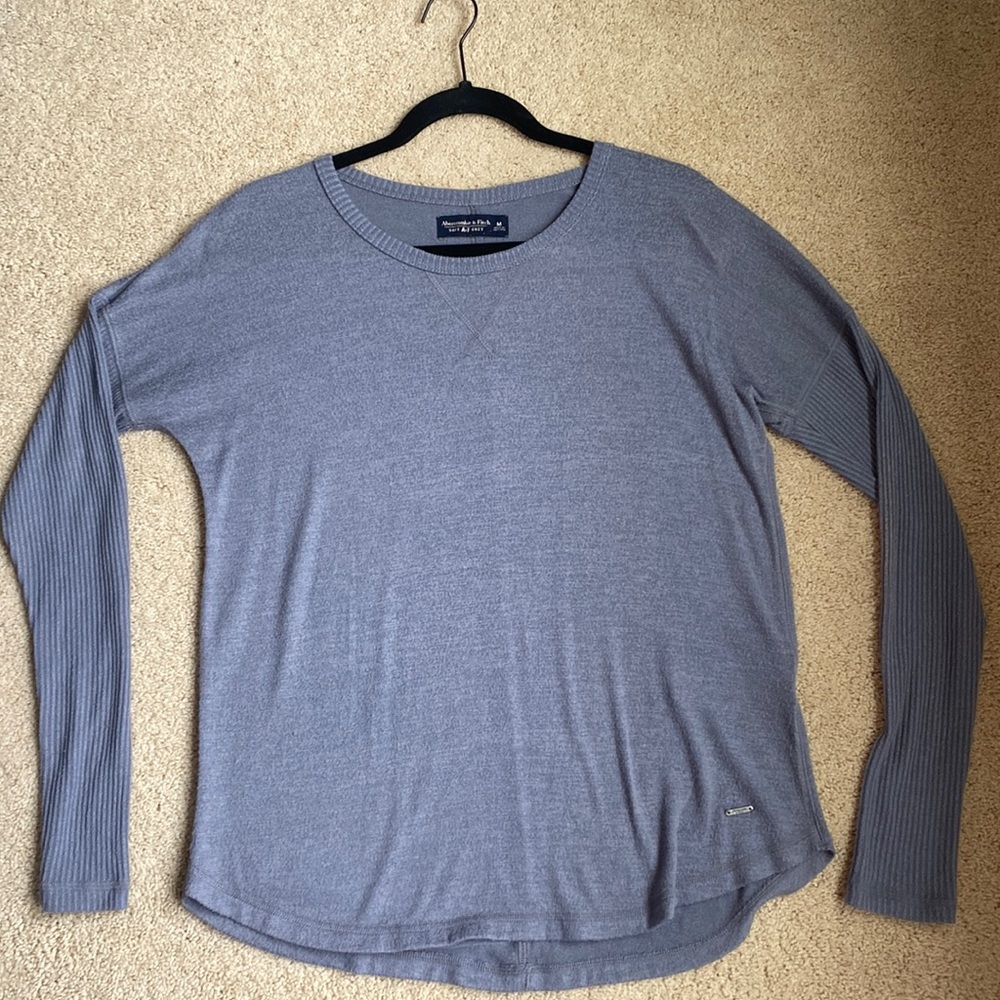Abercrombie long sleeve top